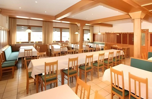 Neufahrn in Niederbayern Bed & Breakfast | 20 m² Bed and breakfast ∙ 2 guests