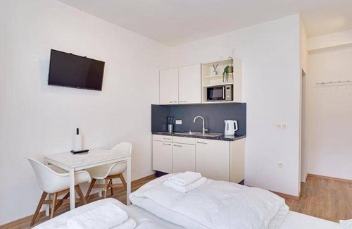 Innsbruck City Centre Apartment | 20 m² Apartment ∙ 1 bedroom ∙ 2 guests