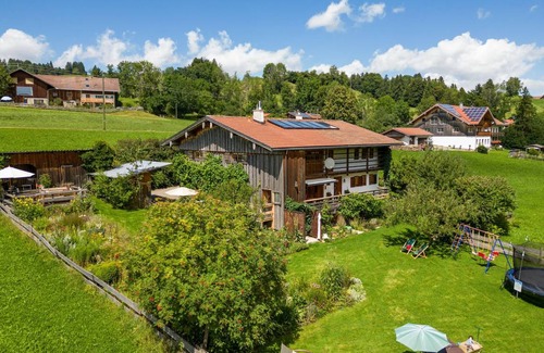 Niedersonthofen House | 200 m² House ∙ 4 bedrooms ∙ 10 guests