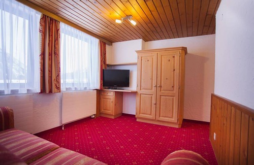 Bach Hotel | 24 m² Hotel ∙ 1 bedroom ∙ 2 guests