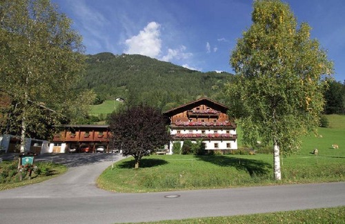 Matrei in Osttirol Hotel | 25 m² Hotel ∙ 1 bedroom ∙ 2 guests