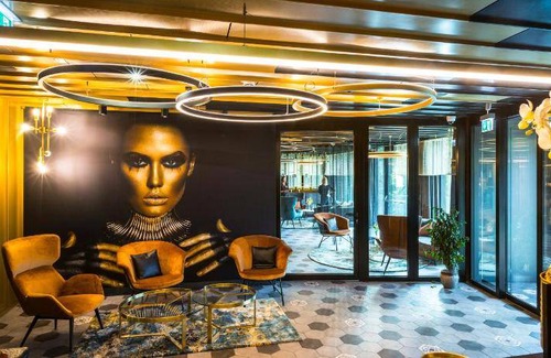 Rosenheim Hotel | 27 m² Hotel ∙ 8 guests