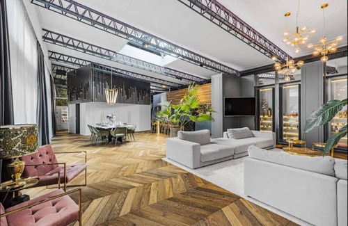 Sendling - Westpark Apartment | 282 m² Apartment ∙ 4 bedrooms ∙ 9 guests