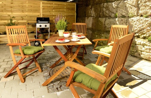 Breitbrunn a. Chiemsee Apartment | 30 m² Apartment ∙ 2 guests