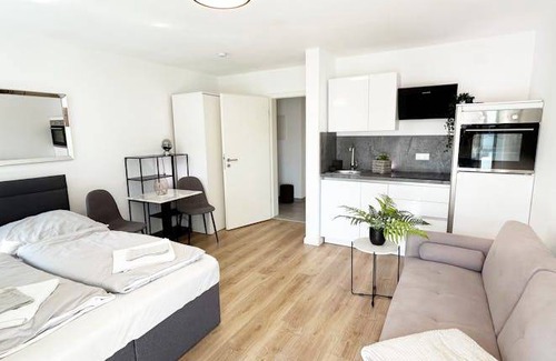 Furstenfeldbruck District Apartment | 30 m² Apartment ∙ 2 guests