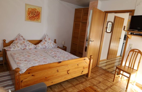 Schleching Apartment | 30 m² Apartment ∙ 2 guests