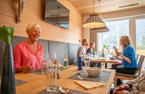 Elbigenalp Hotel | 30 m² Hotel ∙ 1 bedroom ∙ 3 guests