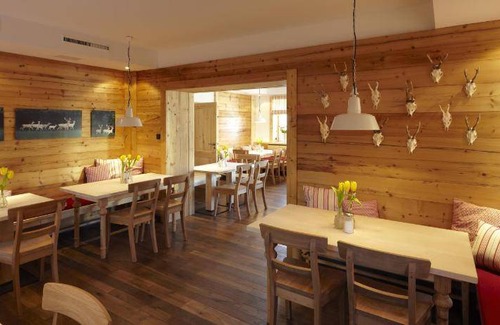 Munchen District House | 30 m² Motel ∙ 4 guests