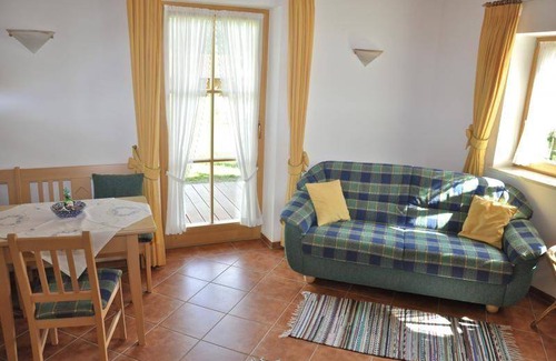 Weissbach an der Alpenstrasse Apartment | 35 m² Apartment ∙ 1 bedroom ∙ 2 guests