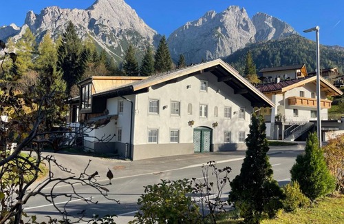 Biberwier House | 370 m² House ∙ 9 bedrooms ∙ 26 guests