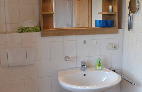 Bad Endorf Apartment | 40 m² Apartment ∙ 2 guests