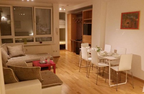 Wuerzburg Apartment | 40 m² Apartment ∙ 7 guests