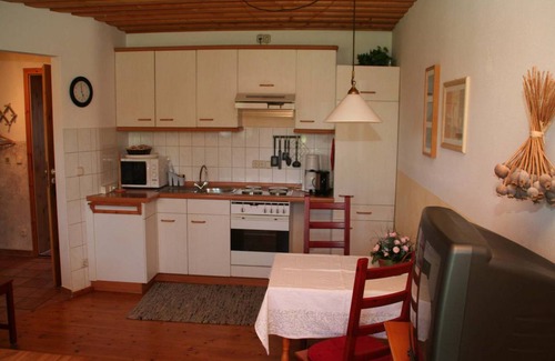 Bad Endorf Apartment | 40 m² Apartment ∙ 2 guests