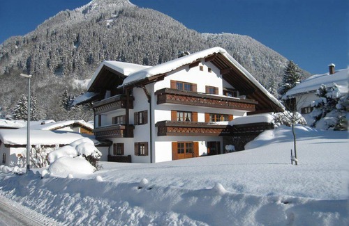 Burgberg Apartment | 42 m² Apartment ∙ 1 bedroom ∙ 3 guests