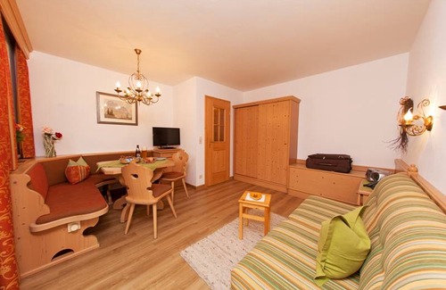 Groissenbach Apartment | 42 m² Apartment ∙ 2 guests