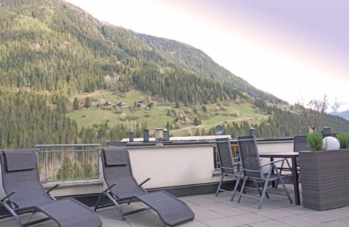 See Apartment | 45 m² Apartment ∙ 1 bedroom ∙ 3 guests