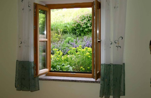 Bad Endorf Apartment | 50 m² Apartment ∙ 3 guests