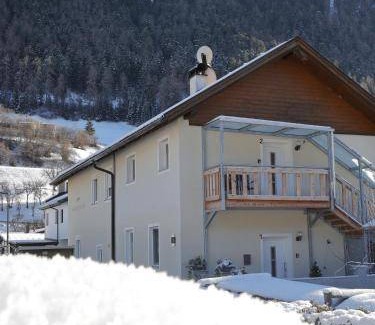 Ried im Oberinntal Apartment | 50 m² Apartment ∙ 2 bedrooms ∙ 5 guests