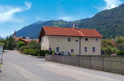 Ried im Oberinntal Apartment | 50 m² Apartment ∙ 2 bedrooms ∙ 5 guests