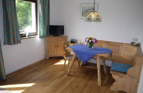 Gmain Apartment | 50 m² Apartment ∙ 2 guests
