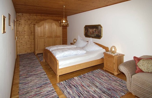 Breitbrunn a. Chiemsee Apartment | 50 m² Apartment ∙ 3 guests