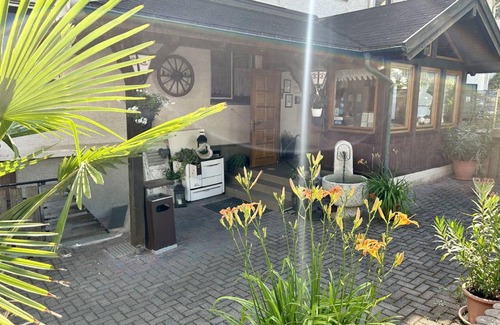 Neuenbuch Bed & Breakfast | 50 m² Bed and breakfast ∙ 5 guests