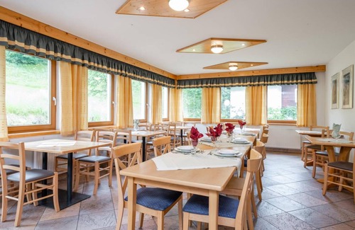 Kelchsau Ski Chalet | 500 m² Chalet ∙ 15 bedrooms ∙ 45 guests