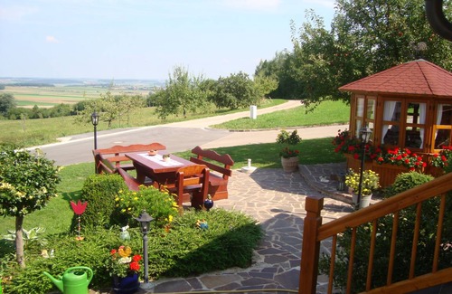 Gnotzheim Apartment | 55 m² Apartment ∙ 2 bedrooms ∙ 4 guests