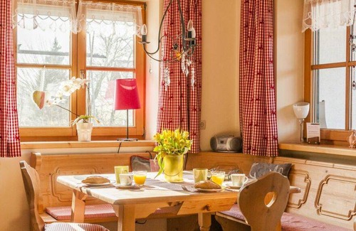 Trauchgau Apartment | 57 m² Apartment ∙ 2 bedrooms ∙ 3 guests