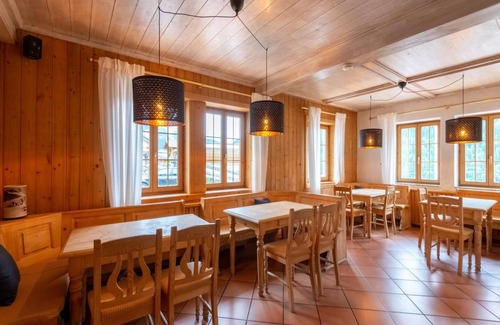 Pettneu am Arlberg House | 580 m² House ∙ 14 bedrooms ∙ 26 guests