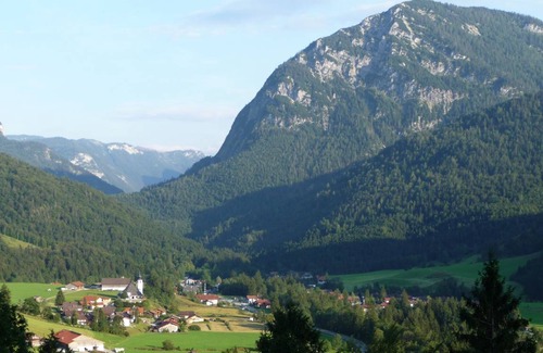 Weissbach an der Alpenstrasse Apartment | 60 m² Apartment ∙ 2 bedrooms ∙ 4 guests