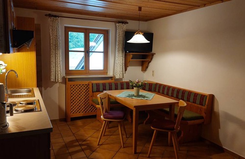 Weissbach an der Alpenstrasse Apartment | 60 m² Apartment ∙ 2 bedrooms ∙ 4 guests