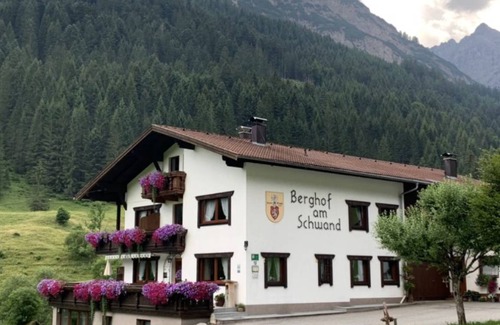 Hinterhornbach Apartment | 60 m² Apartment ∙ 2 bedrooms ∙ 4 guests