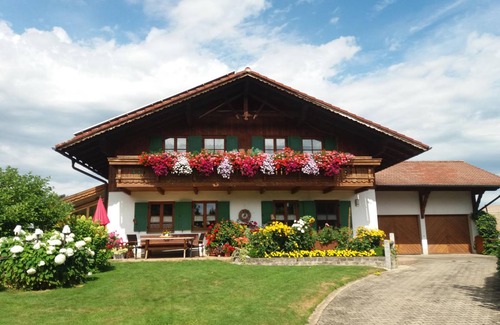 Eisenberg Apartment | 60 m² Apartment ∙ 2 bedrooms ∙ 4 guests