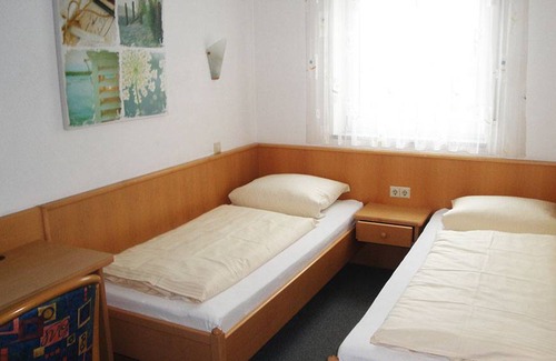 Waldstetten Apartment | 65 m² Apartment ∙ 3 bedrooms ∙ 5 guests