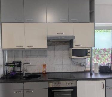 Zirndorf Apartment | 67 m² Apartment ∙ 3 bedrooms ∙ 7 guests