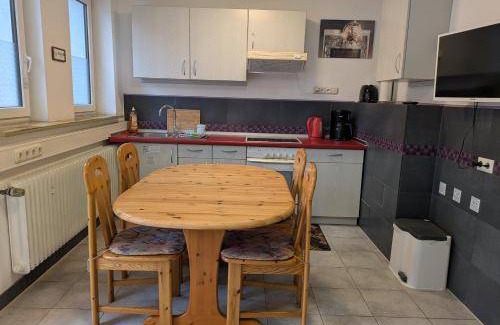 Zirndorf Apartment | 67 m² Apartment ∙ 3 bedrooms ∙ 7 guests
