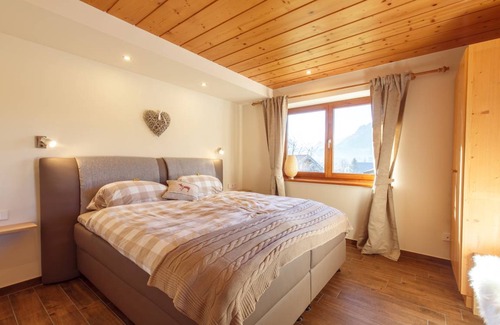 Sankt Valentin Apartment | 70 m² Apartment ∙ 2 bedrooms ∙ 4 guests
