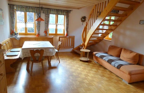 Ploessberg Apartment | 70 m² Apartment ∙ 2 bedrooms ∙ 4 guests