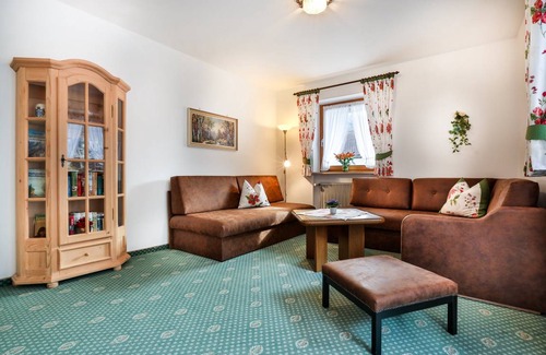 Ramsau bei Berchtesgaden Apartment | 70 m² Apartment ∙ 2 bedrooms ∙ 4 guests