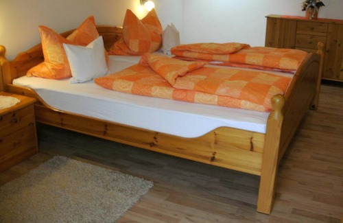 Blaibach Apartment | 70 m² Apartment ∙ 2 bedrooms ∙ 4 guests