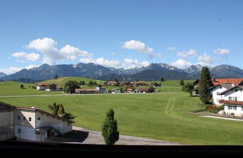 Hopferau Apartment | 70 m² Apartment ∙ 2 bedrooms ∙ 5 guests