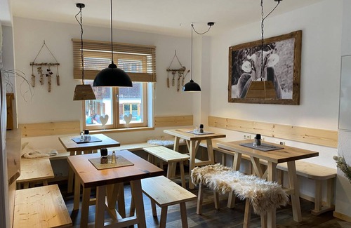 Hinterstein Apartment | 70 m² Apartment ∙ 2 bedrooms ∙ 6 guests