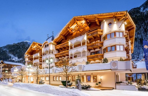 Ischgl Hotel | 70 m² Hotel ∙ 1 bedroom ∙ 4 guests