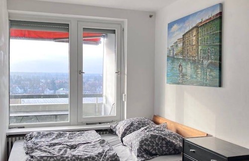 Thalkirchen - Obersendling - Forstenried - Furstenried - Solln Resort | 70 m² Private room ∙ 1 bedroom ∙ 1 guest