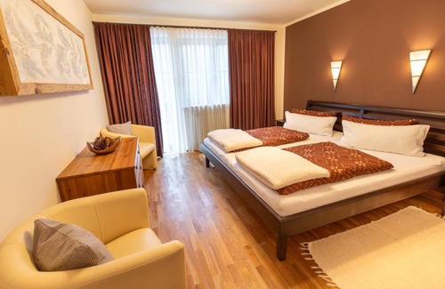 Grashof Apartment | 72 m² Apartment ∙ 2 bedrooms ∙ 4 guests