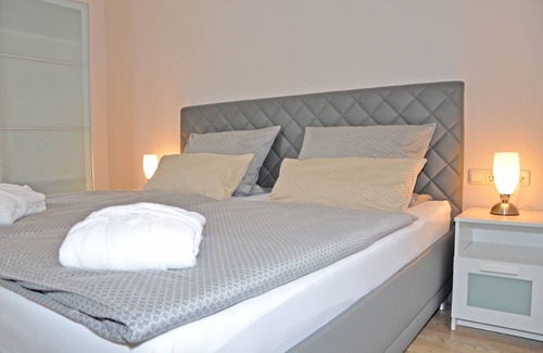 Bad Alexandersbad Apartment | 75 m² Apartment ∙ 2 bedrooms ∙ 4 guests