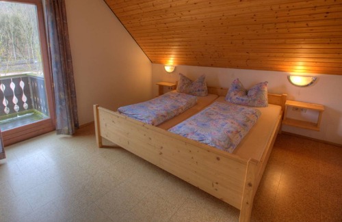 Sulzfeld Apartment | 75 m² Apartment ∙ 2 bedrooms ∙ 6 guests