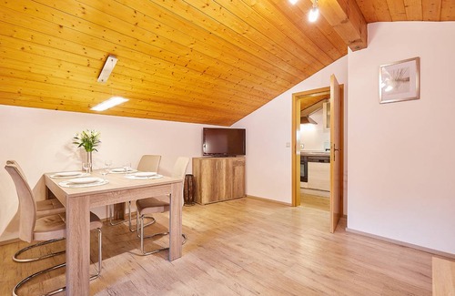 Unterwoessen Apartment | 75 m² Apartment ∙ 2 bedrooms ∙ 4 guests