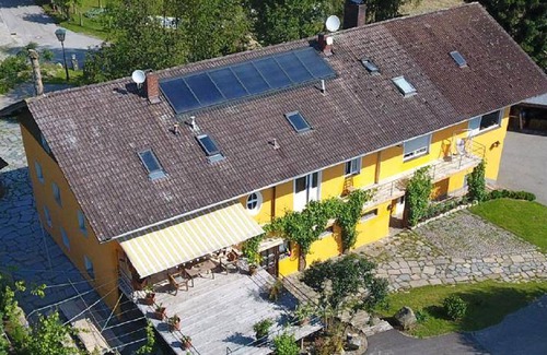 Witzmannsberg Bed & Breakfast | 75 m² Bed and breakfast ∙ 2 bedrooms ∙ 5 guests